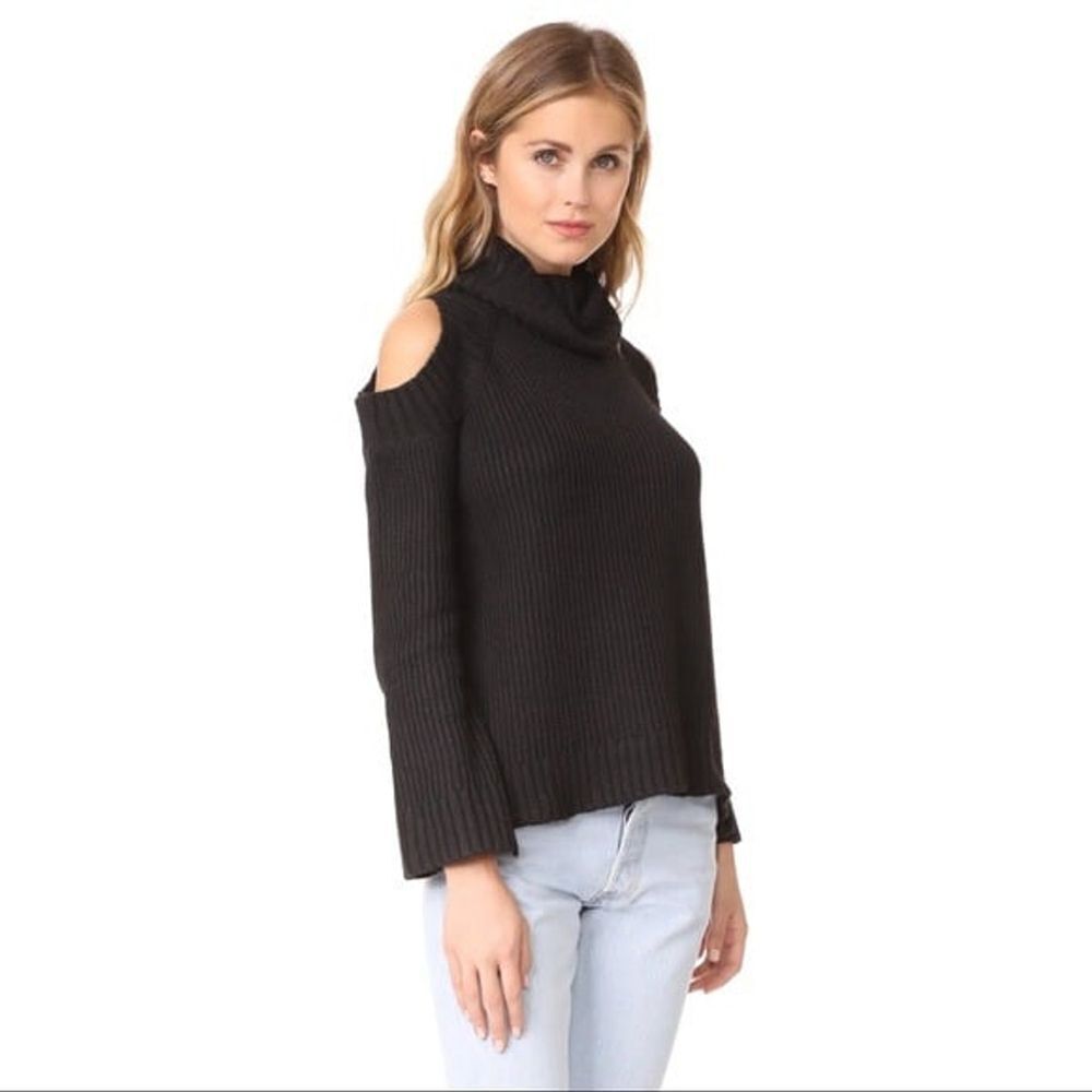 NWT J.O.A. Cold Shoulder Black Sweater Size Smallest - Picture 3 of 6